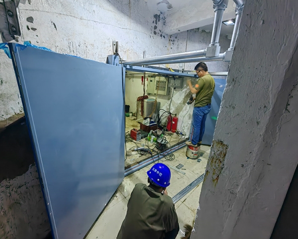 山西西龙池电站防火门、快速门施工现场